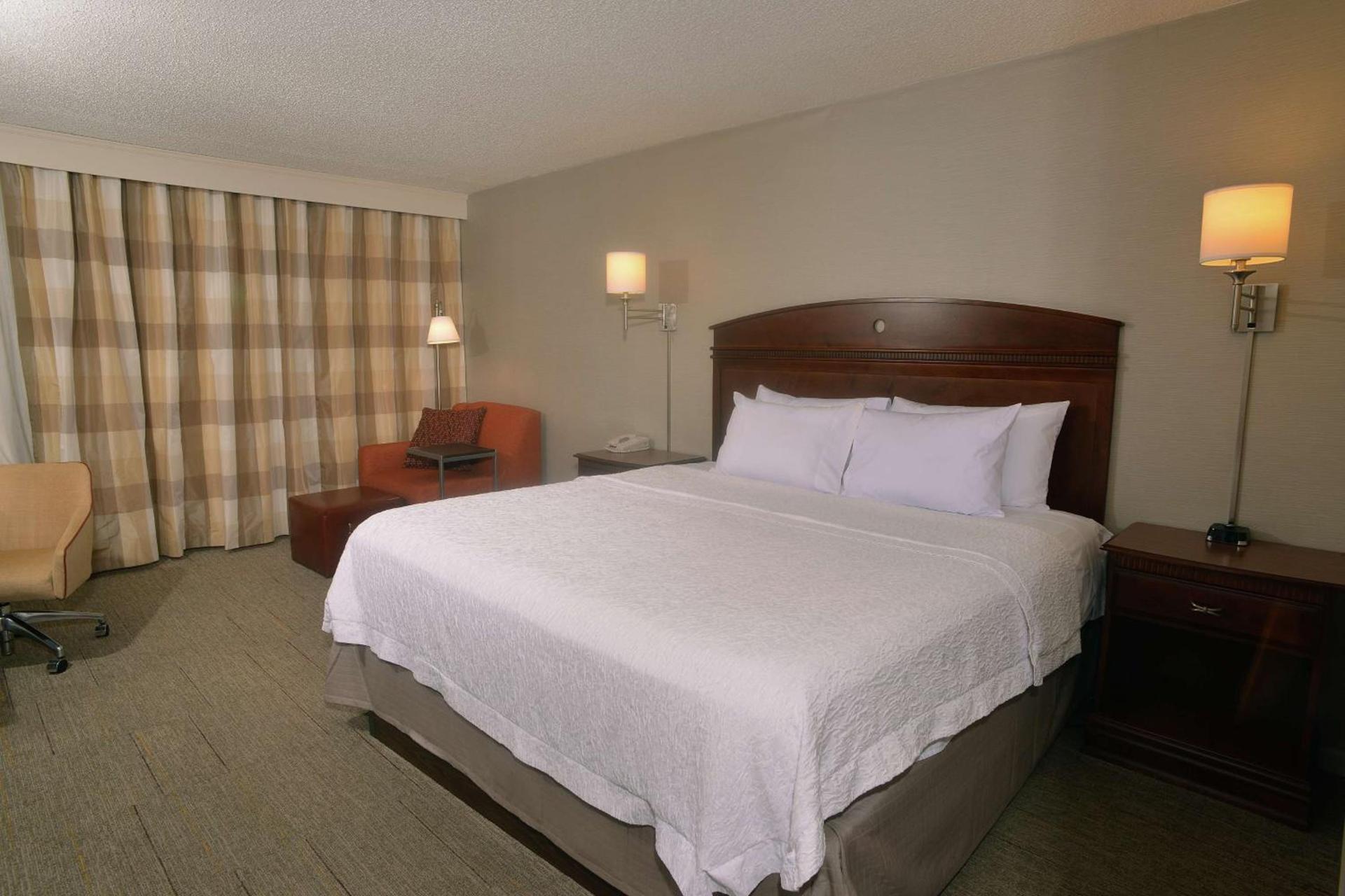 Hampton Inn Springfield-South photo 3