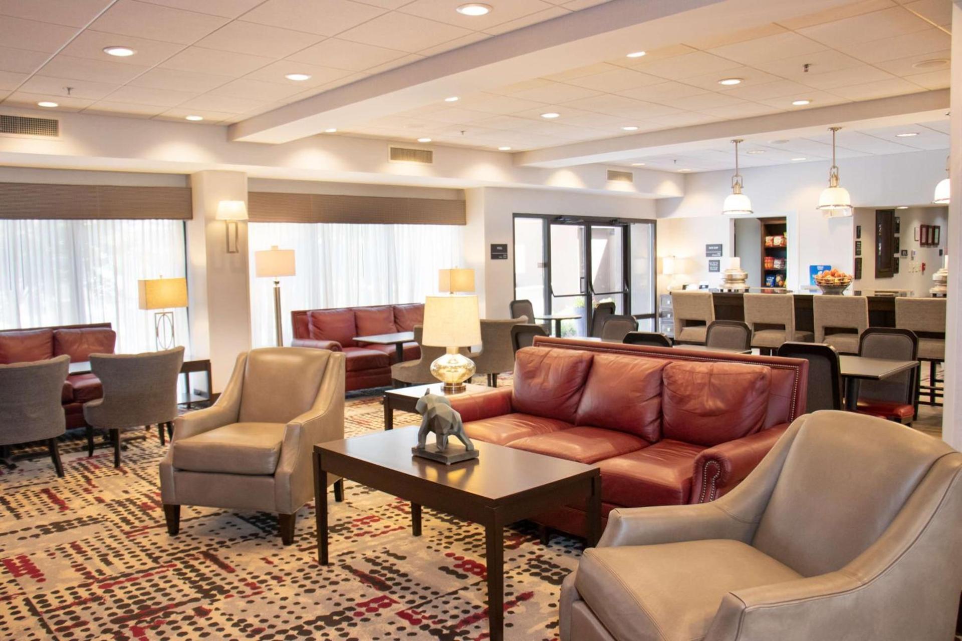 Hampton Inn Tuscaloosa-University photo 7