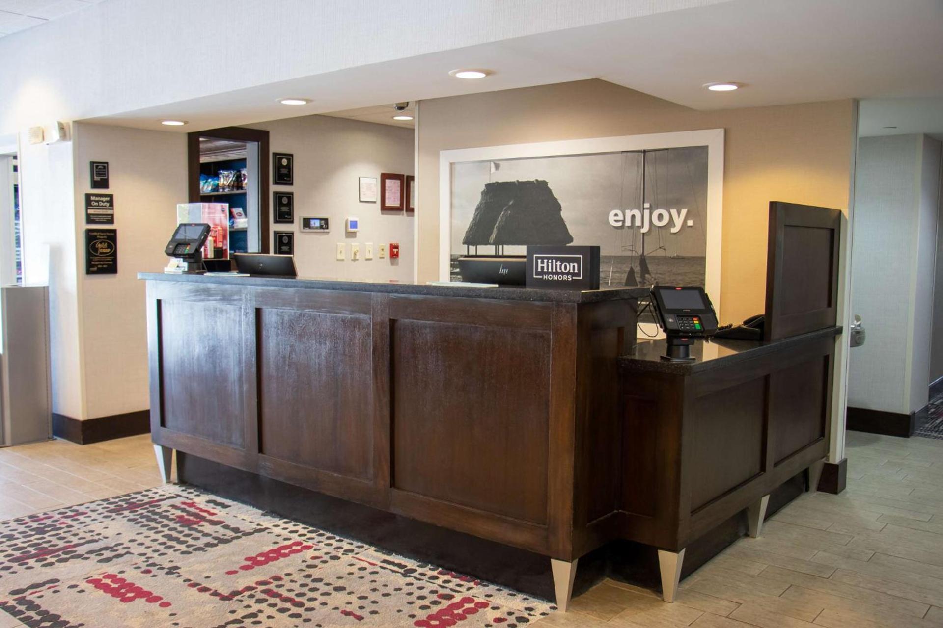 Hampton Inn Tuscaloosa-University photo 8
