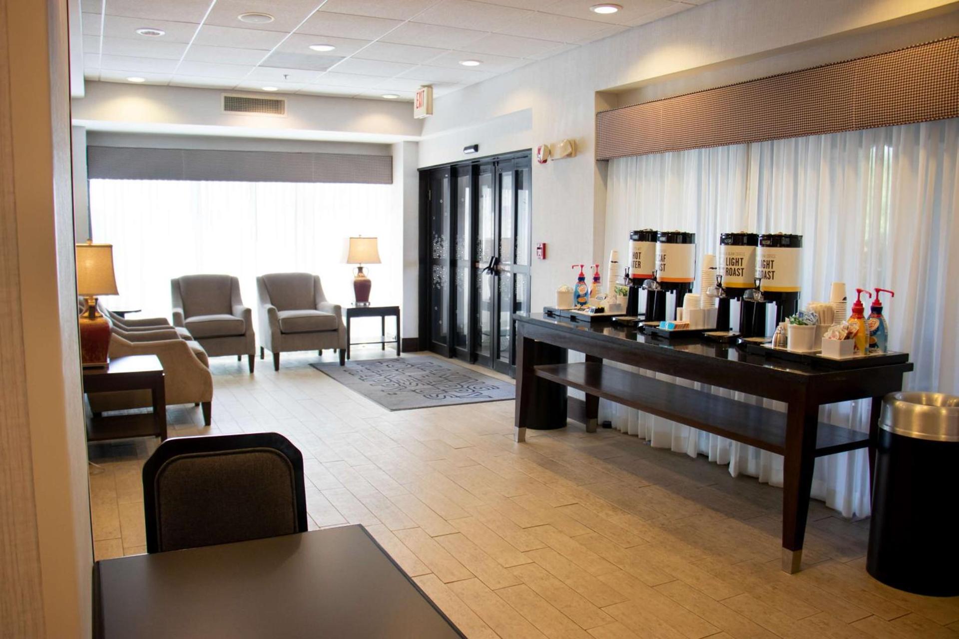 Hampton Inn Tuscaloosa-University photo 13
