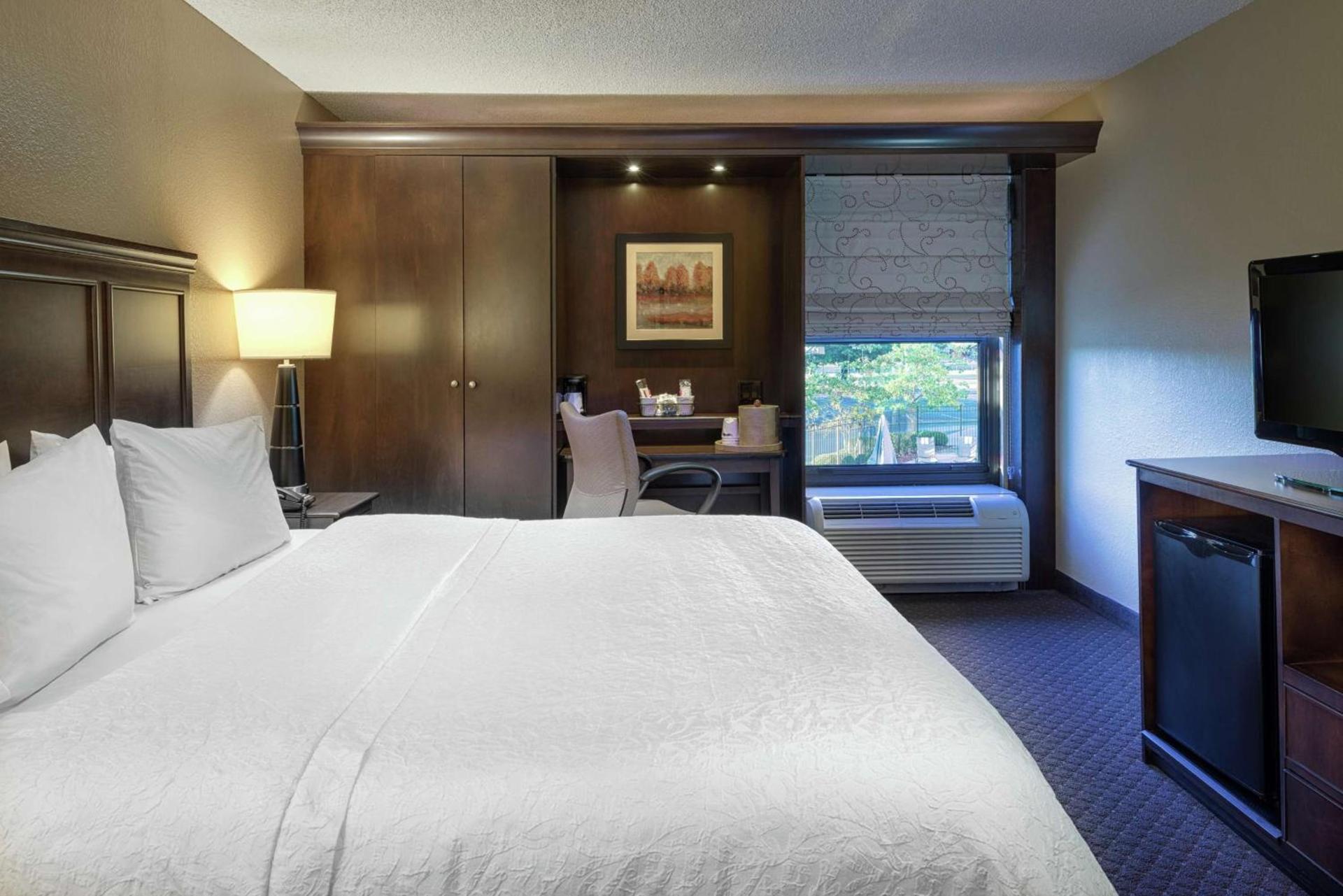 Hampton Inn Tuscaloosa-University photo 27