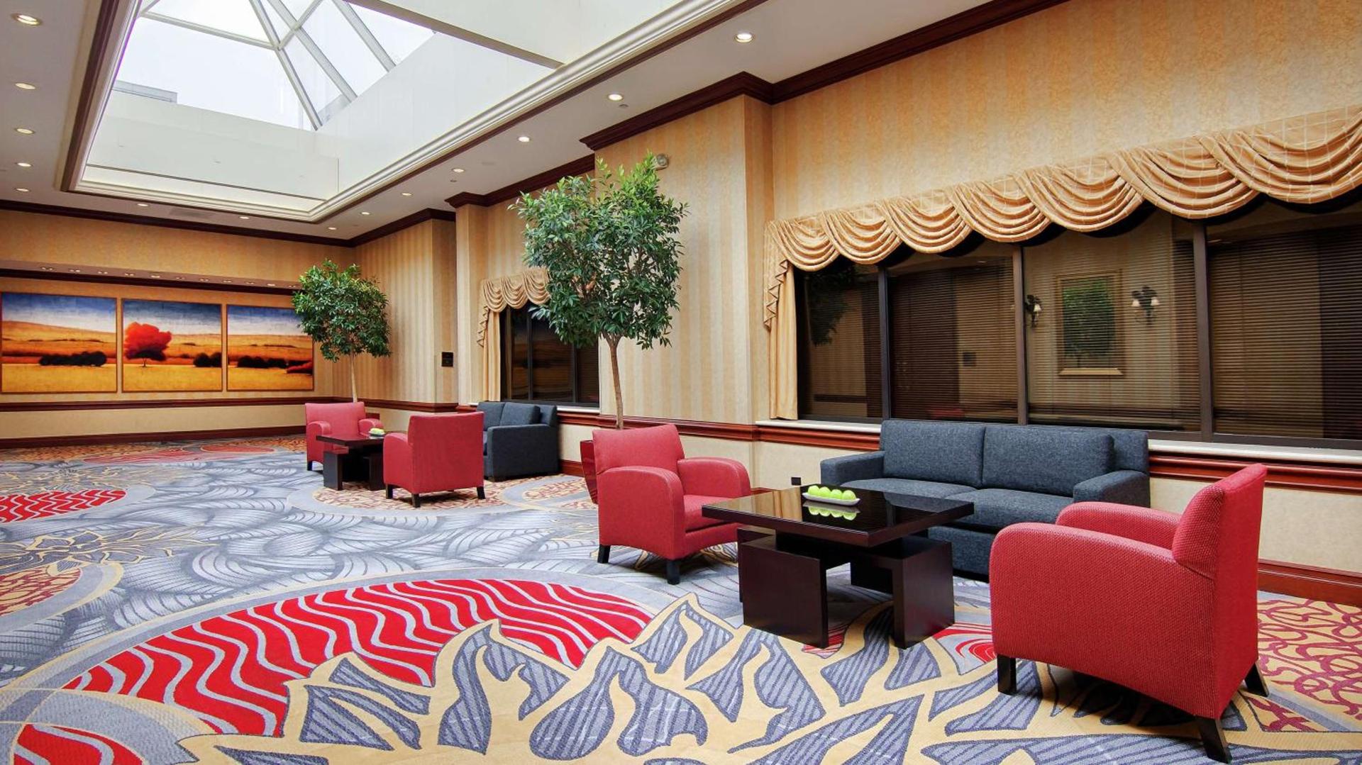 DoubleTree by Hilton Lisle Naperville photo 19