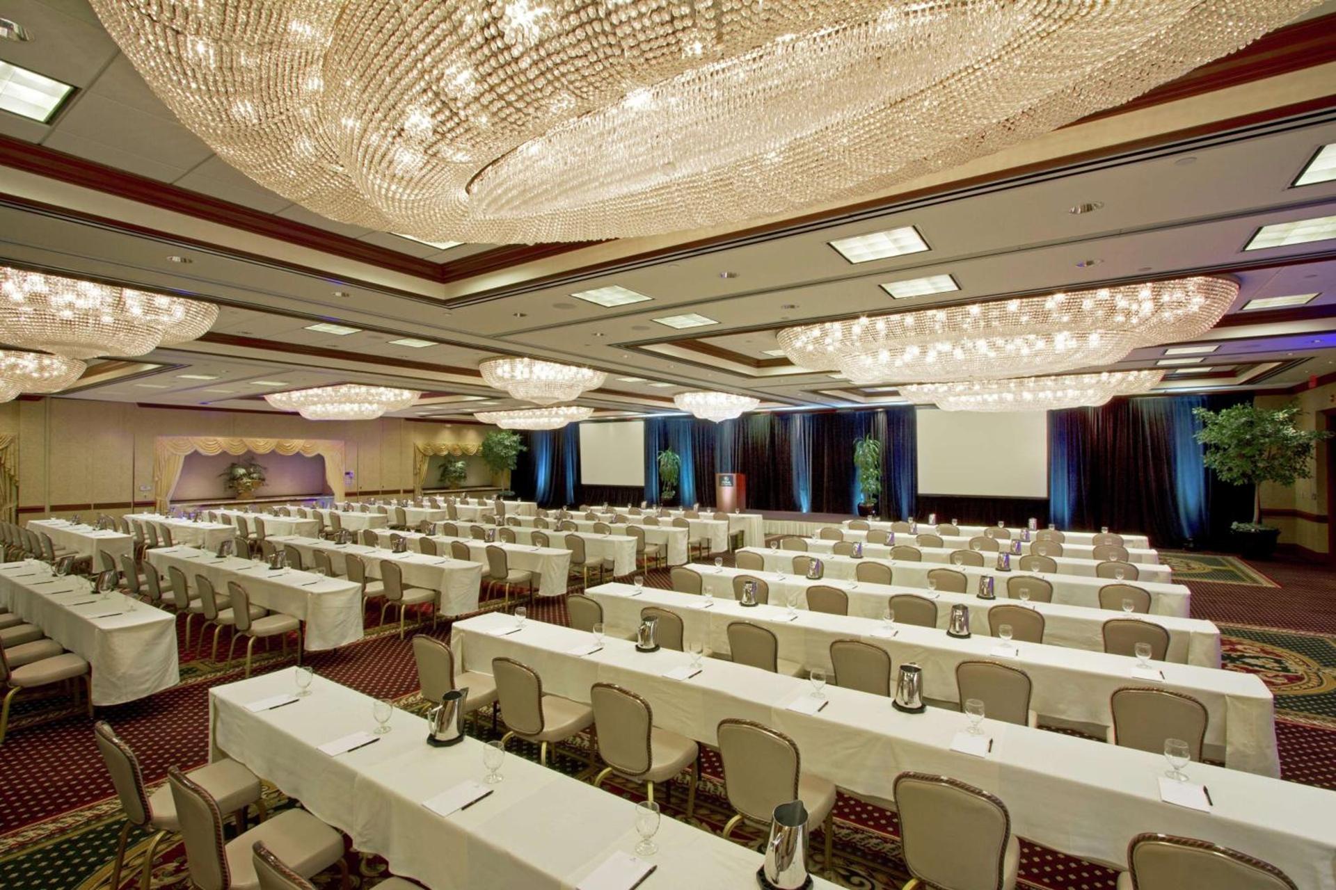 DoubleTree by Hilton Lisle Naperville photo 21