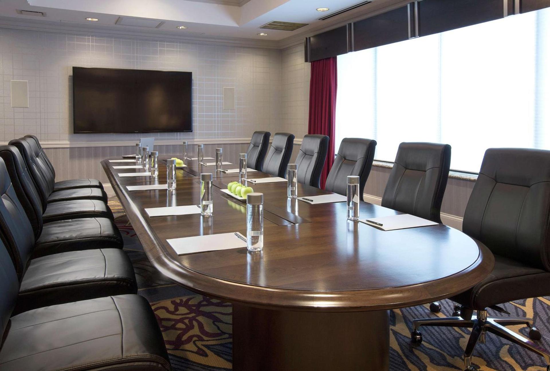 DoubleTree by Hilton Lisle Naperville photo 23