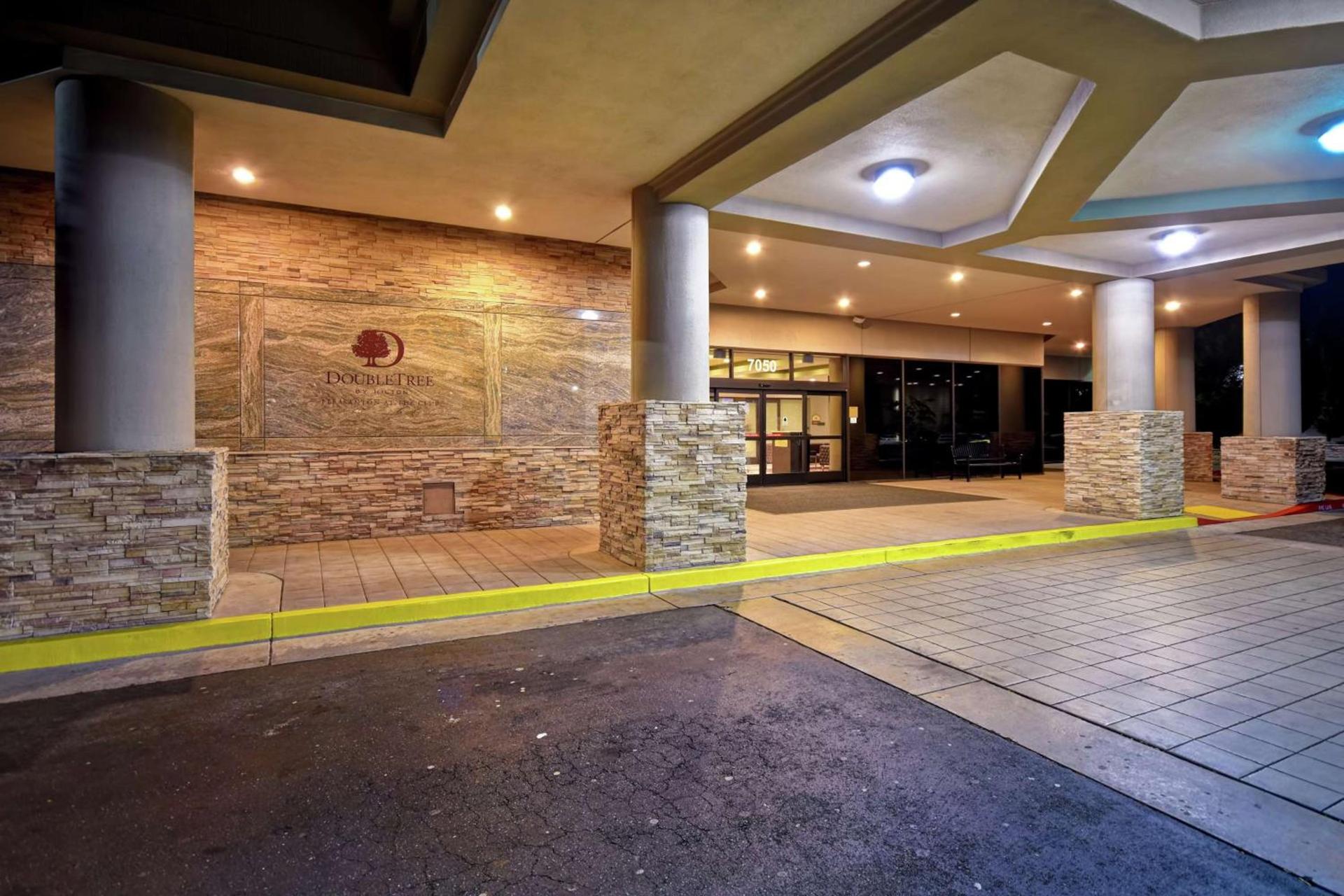 DoubleTree by Hilton Pleasanton at The Club photo 13
