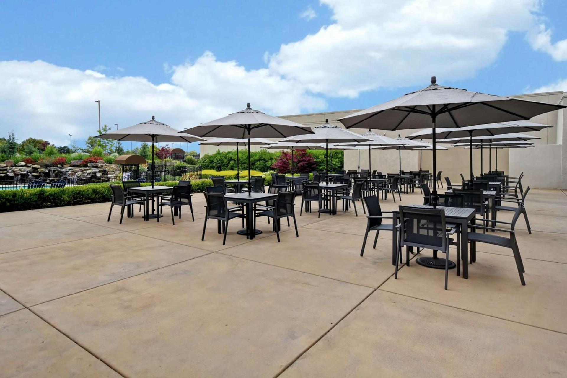 DoubleTree by Hilton Pleasanton at The Club photo 19