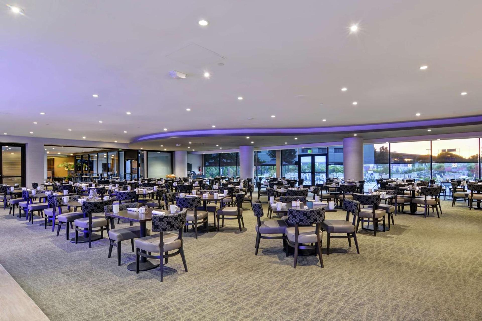 DoubleTree by Hilton Pleasanton at The Club photo 25