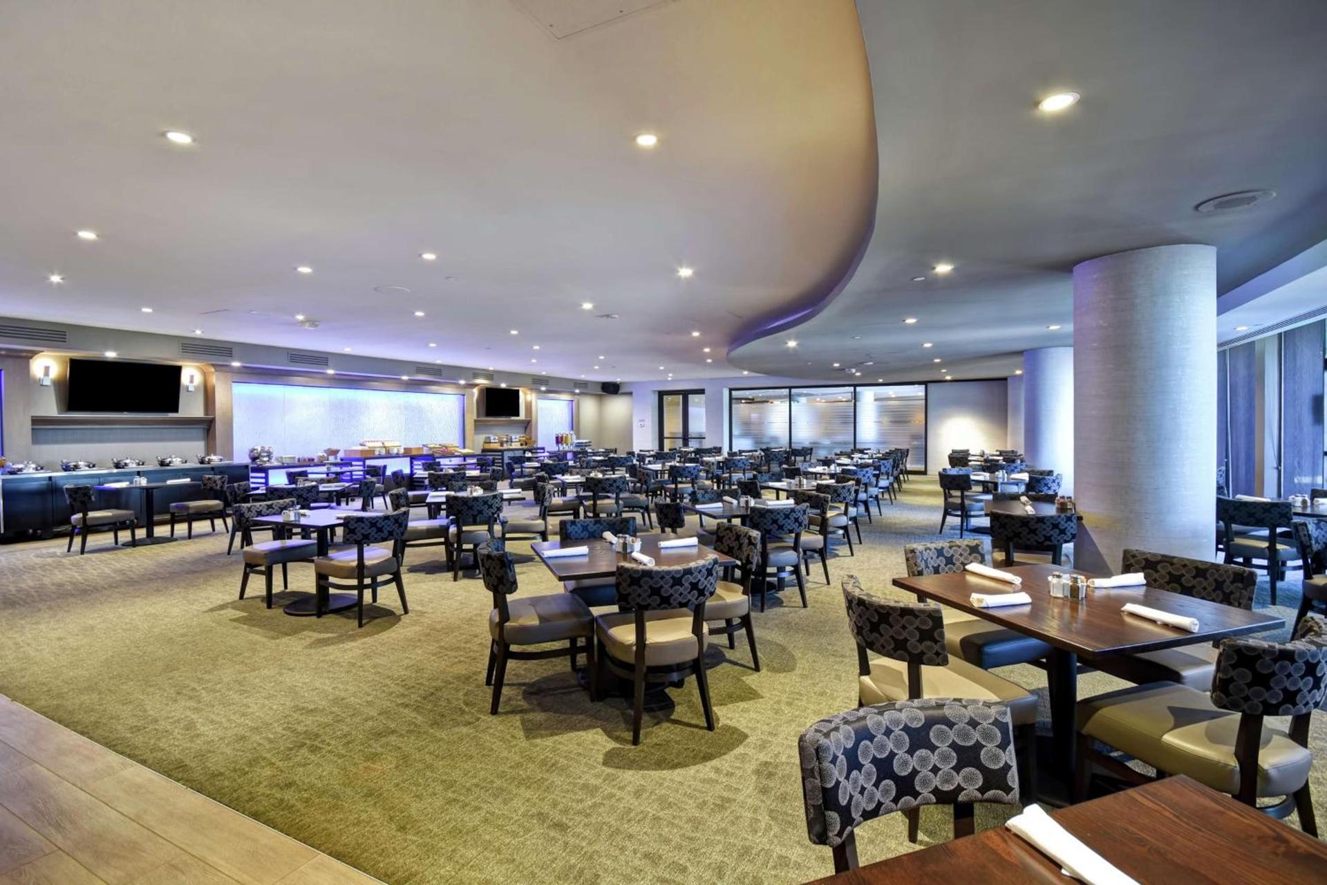 DoubleTree by Hilton Pleasanton at The Club photo 32