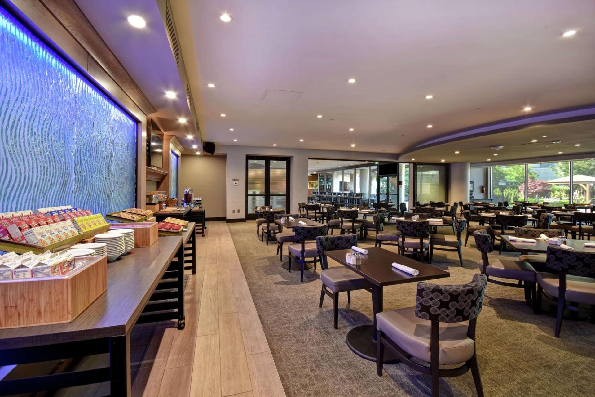 DoubleTree by Hilton Pleasanton at The Club photo 33