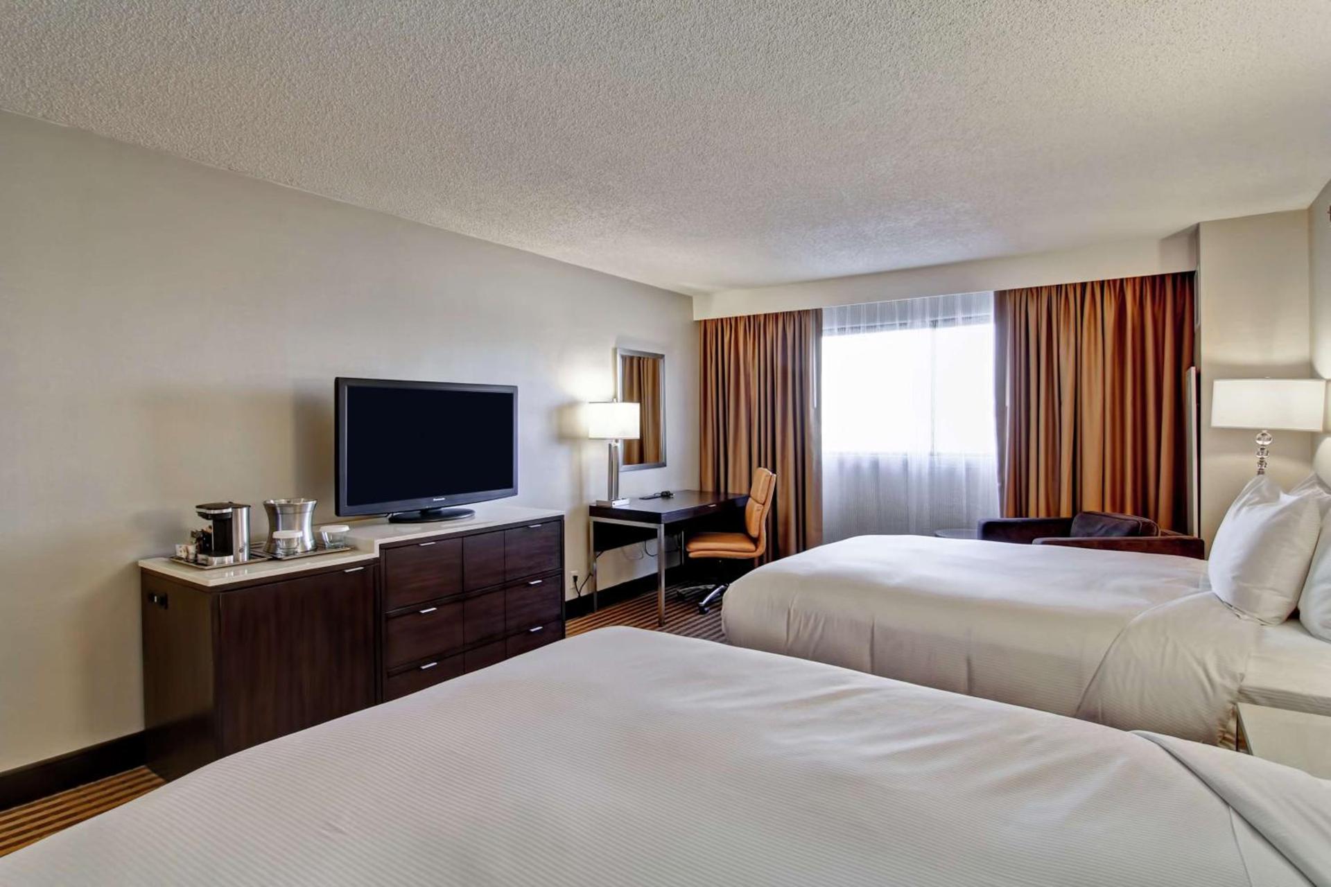 DoubleTree by Hilton Pleasanton at The Club photo 40