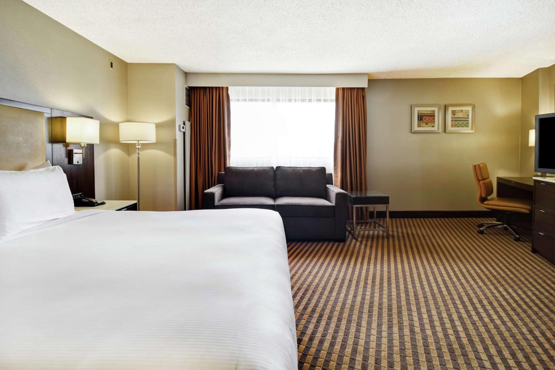 DoubleTree by Hilton Pleasanton at The Club photo 41