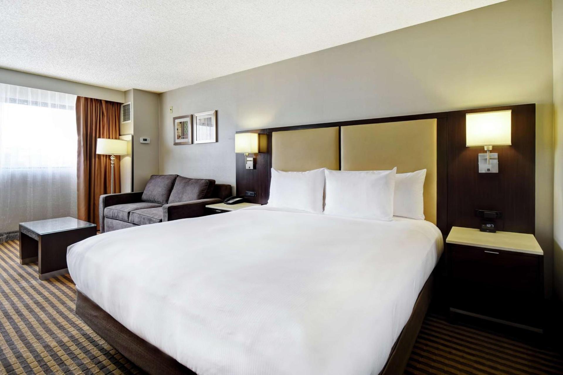 DoubleTree by Hilton Pleasanton at The Club photo 42