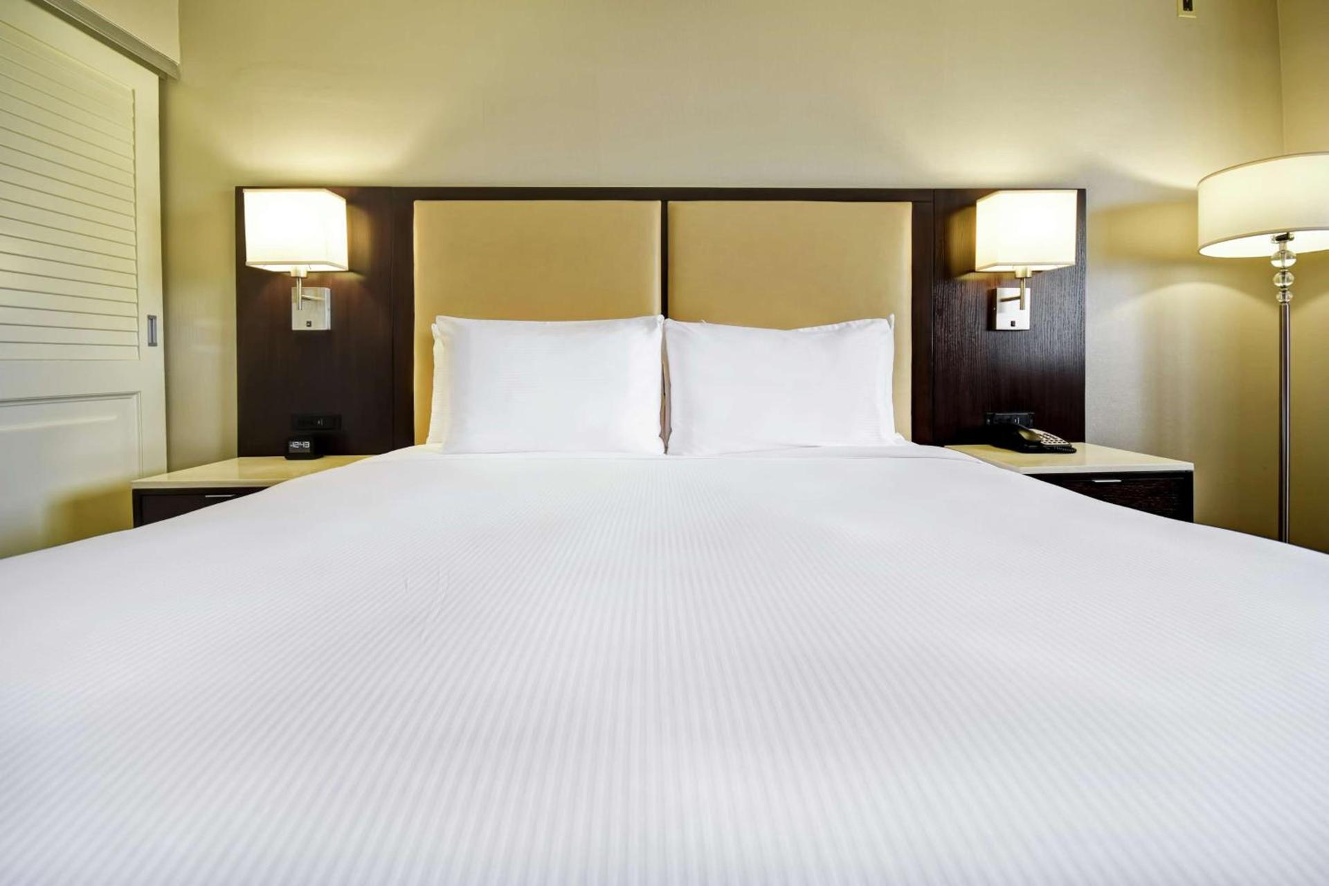 DoubleTree by Hilton Pleasanton at The Club photo 44