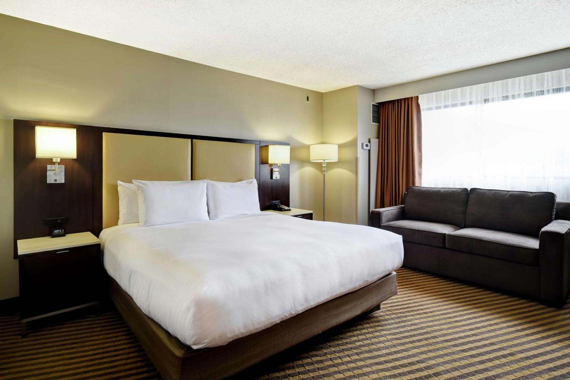 DoubleTree by Hilton Pleasanton at The Club photo 49