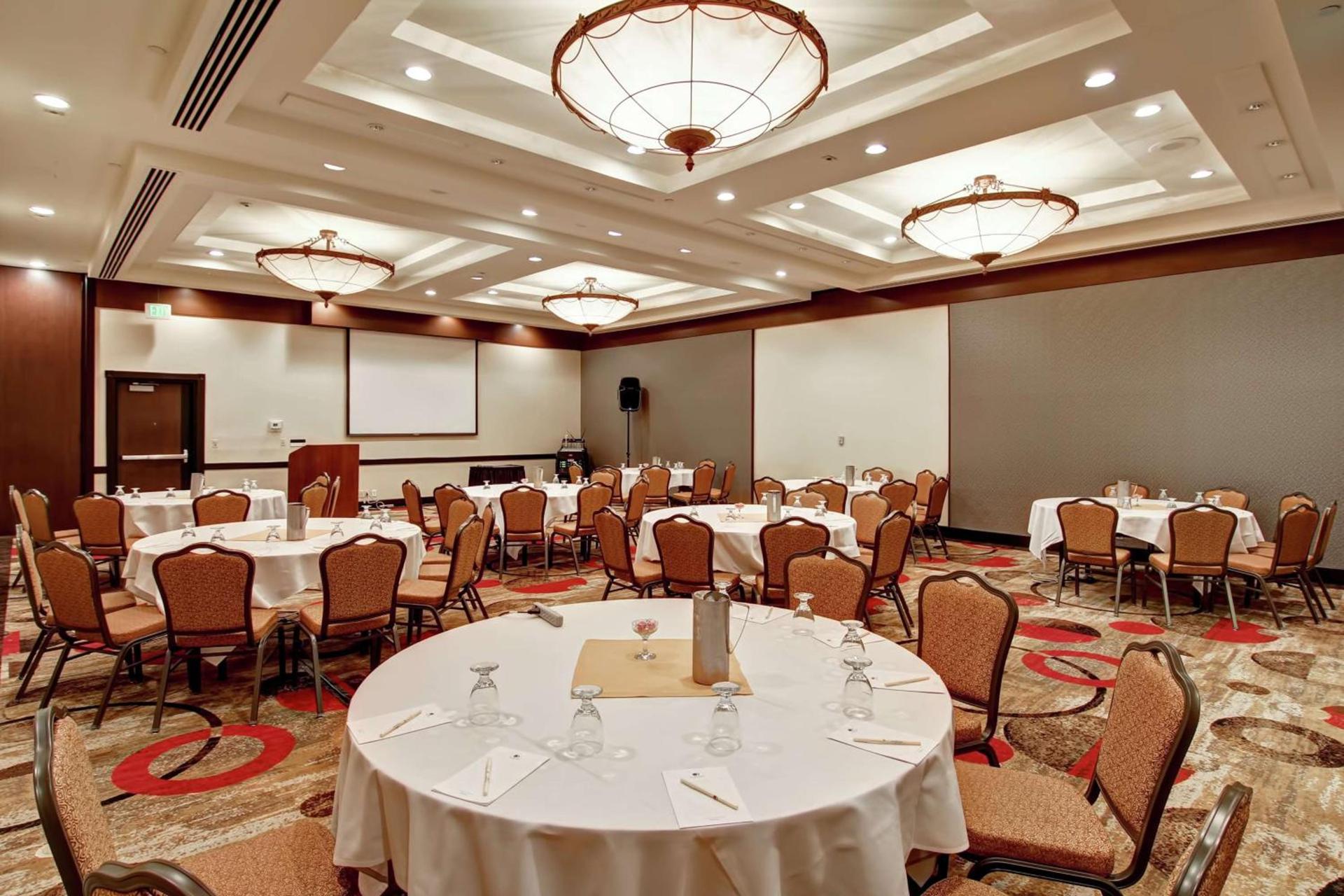 DoubleTree by Hilton Pleasanton at The Club photo 55
