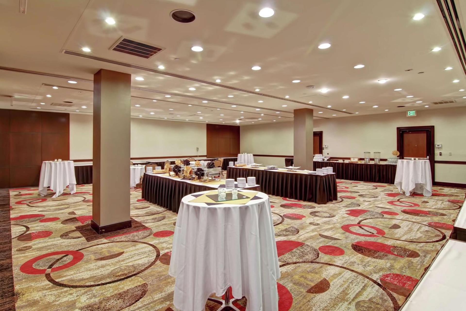DoubleTree by Hilton Pleasanton at The Club photo 58