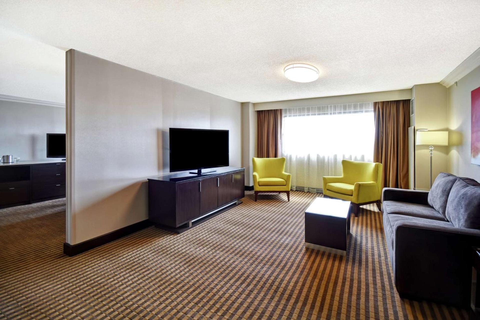 DoubleTree by Hilton Pleasanton at The Club photo 65