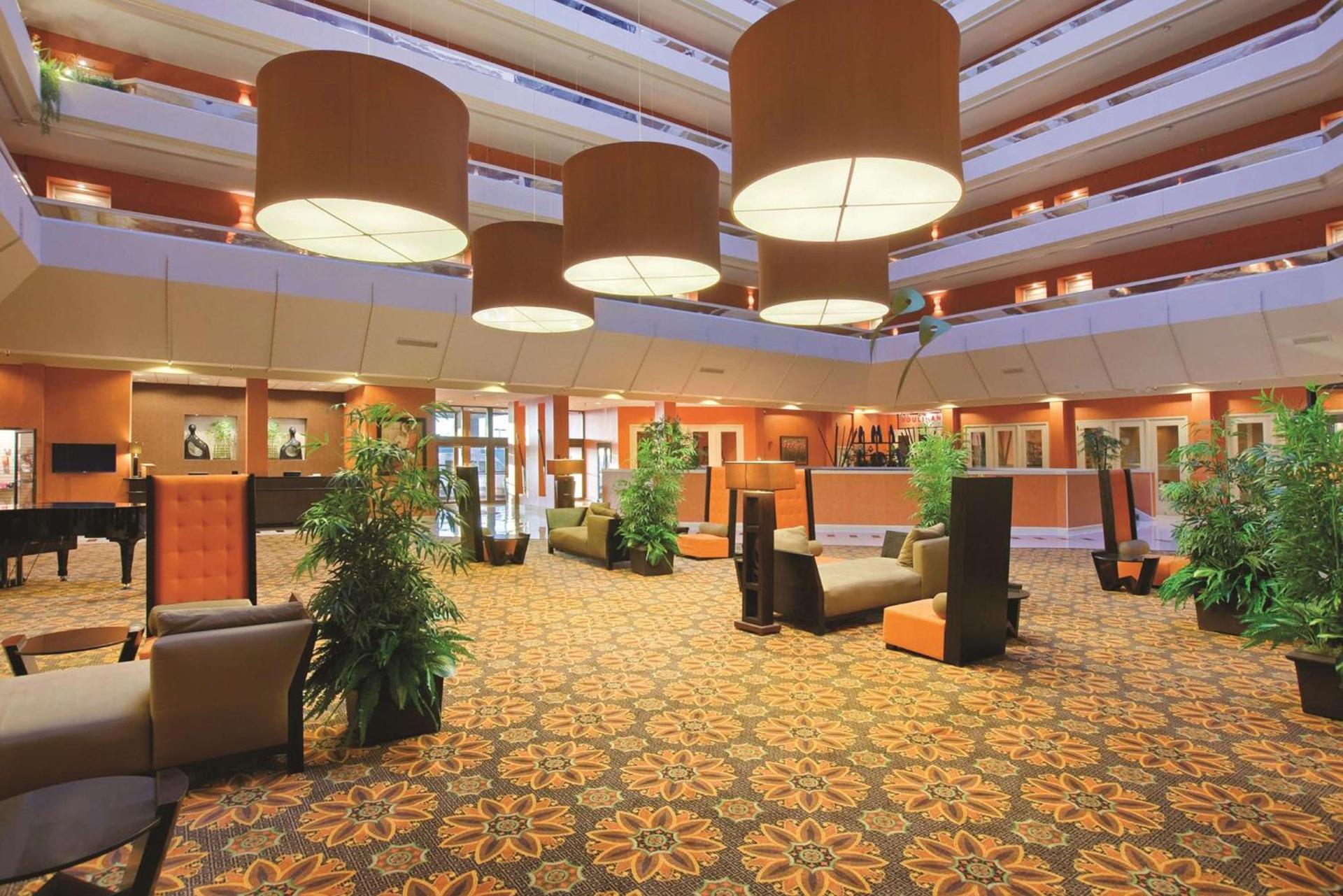 DoubleTree by Hilton Springfield photo 2