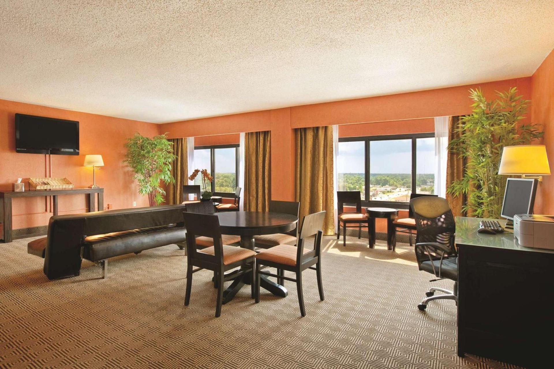 DoubleTree by Hilton Springfield photo 7