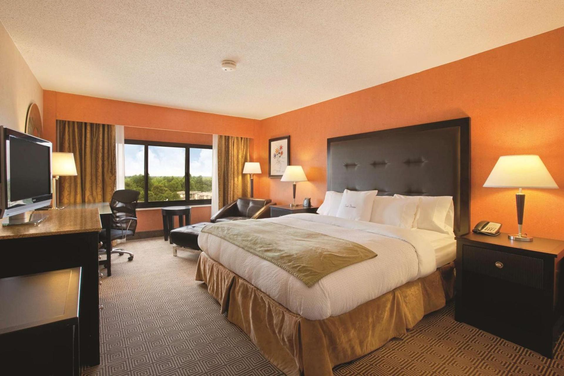 DoubleTree by Hilton Springfield photo 20