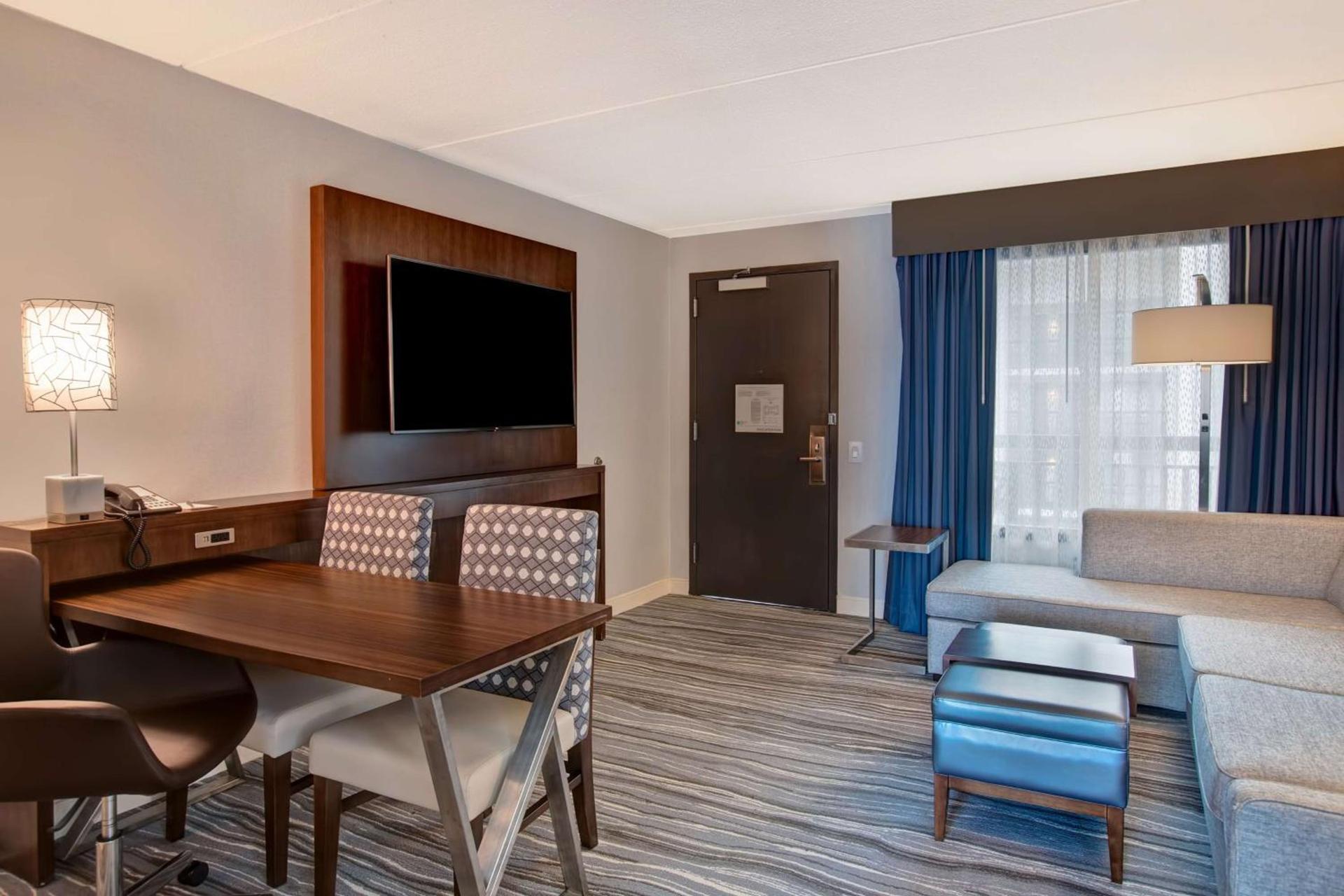 Embassy Suites Syracuse photo 44