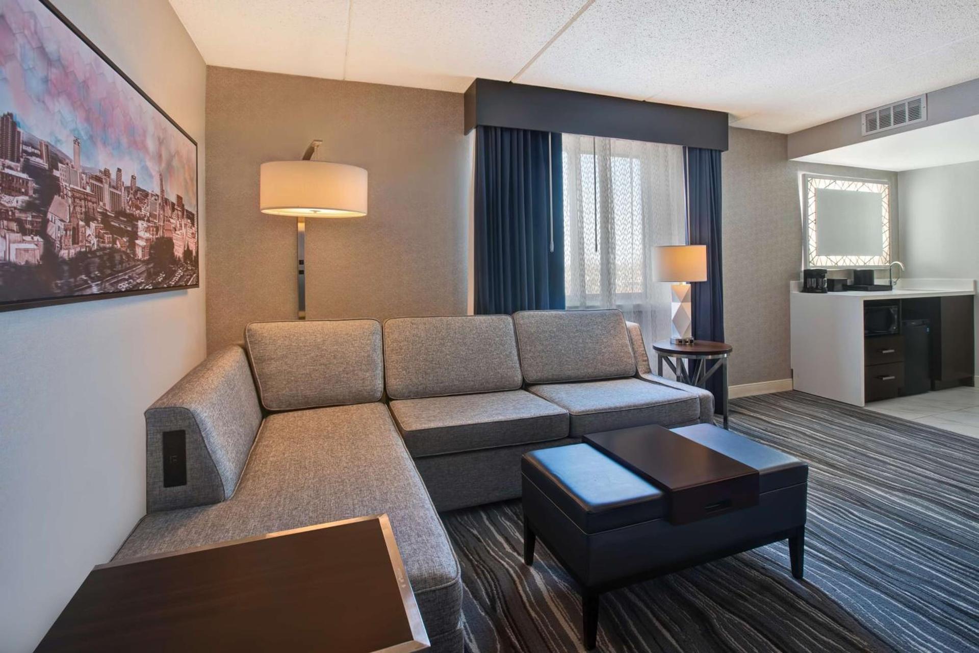 Embassy Suites Syracuse photo 43