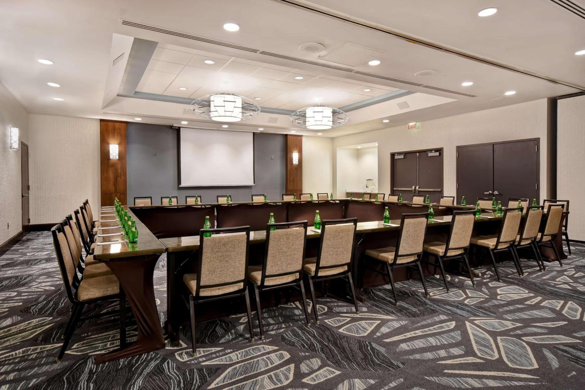 Embassy Suites Syracuse photo 56