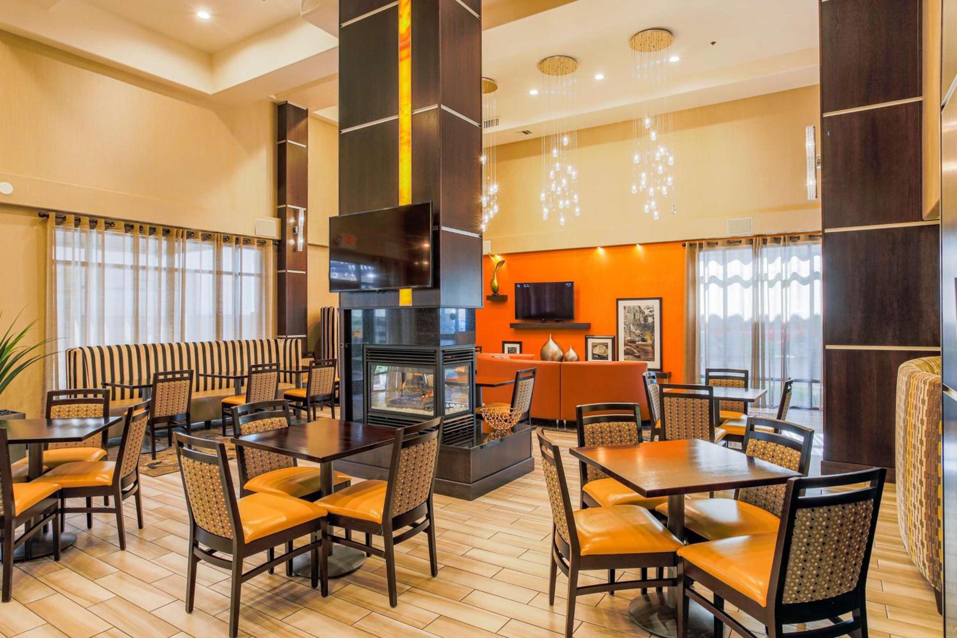 Hampton Inn Prescott photo 7
