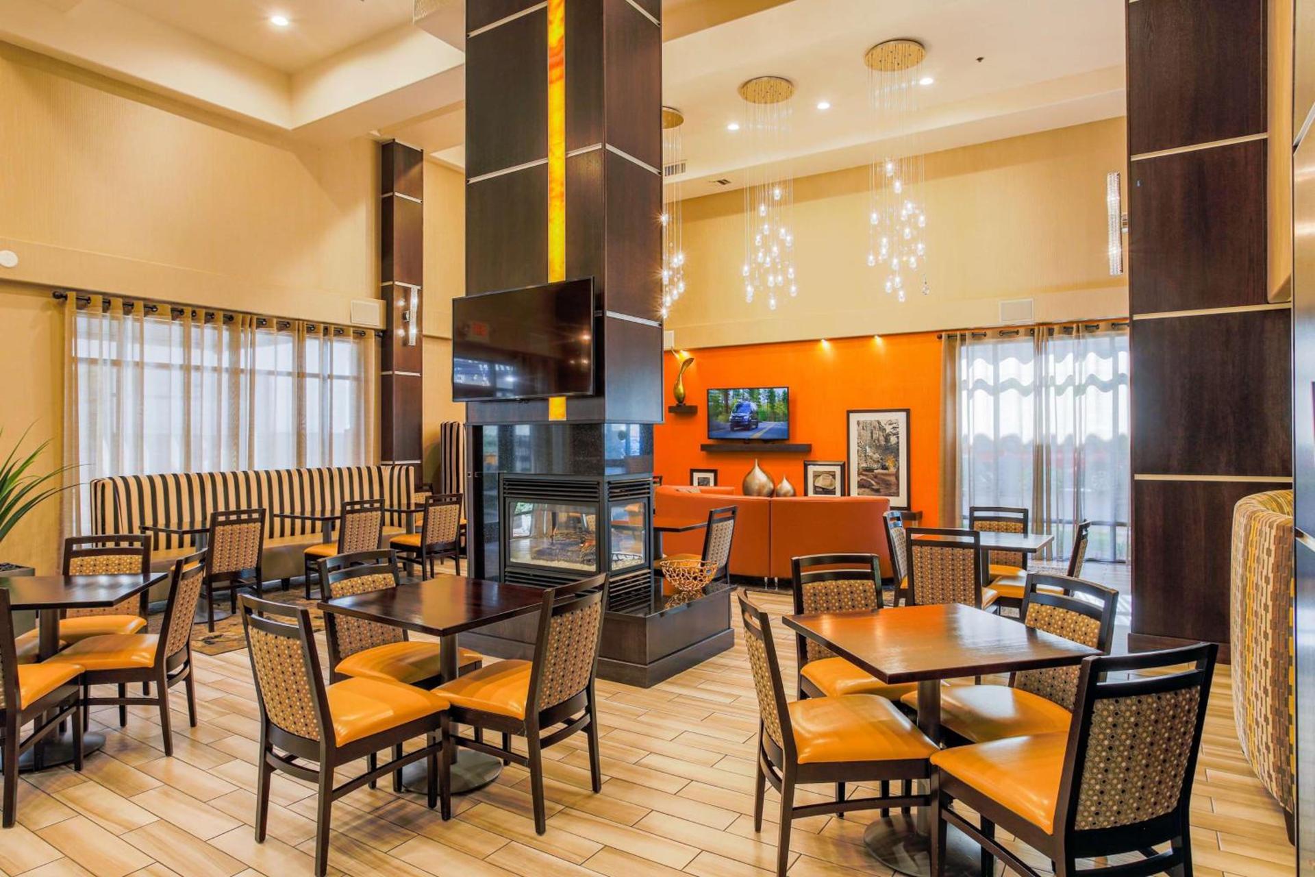 Hampton Inn Prescott photo 9