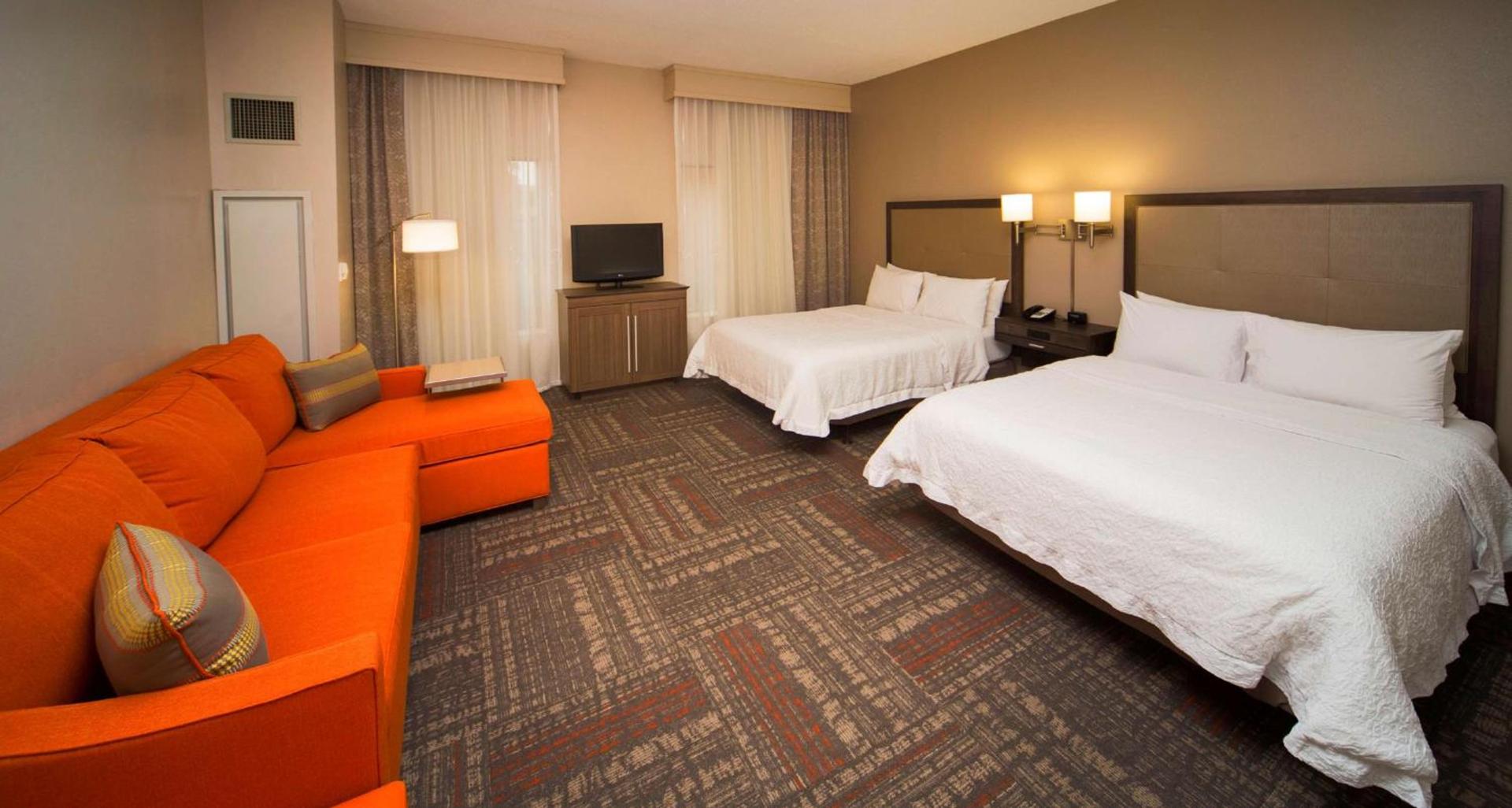 Hampton Inn & Suites Valdosta/Conference Center photo 16