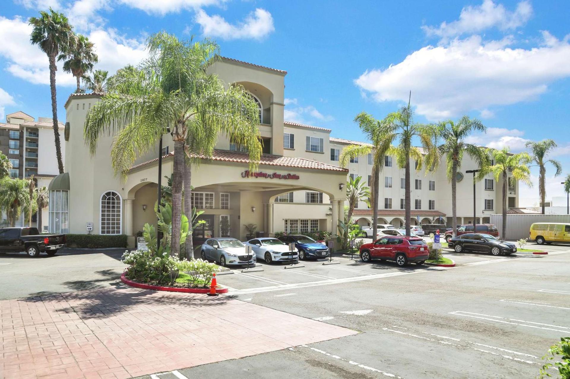 Hampton Inn & Suites Santa Ana/Orange County Airport photo 2