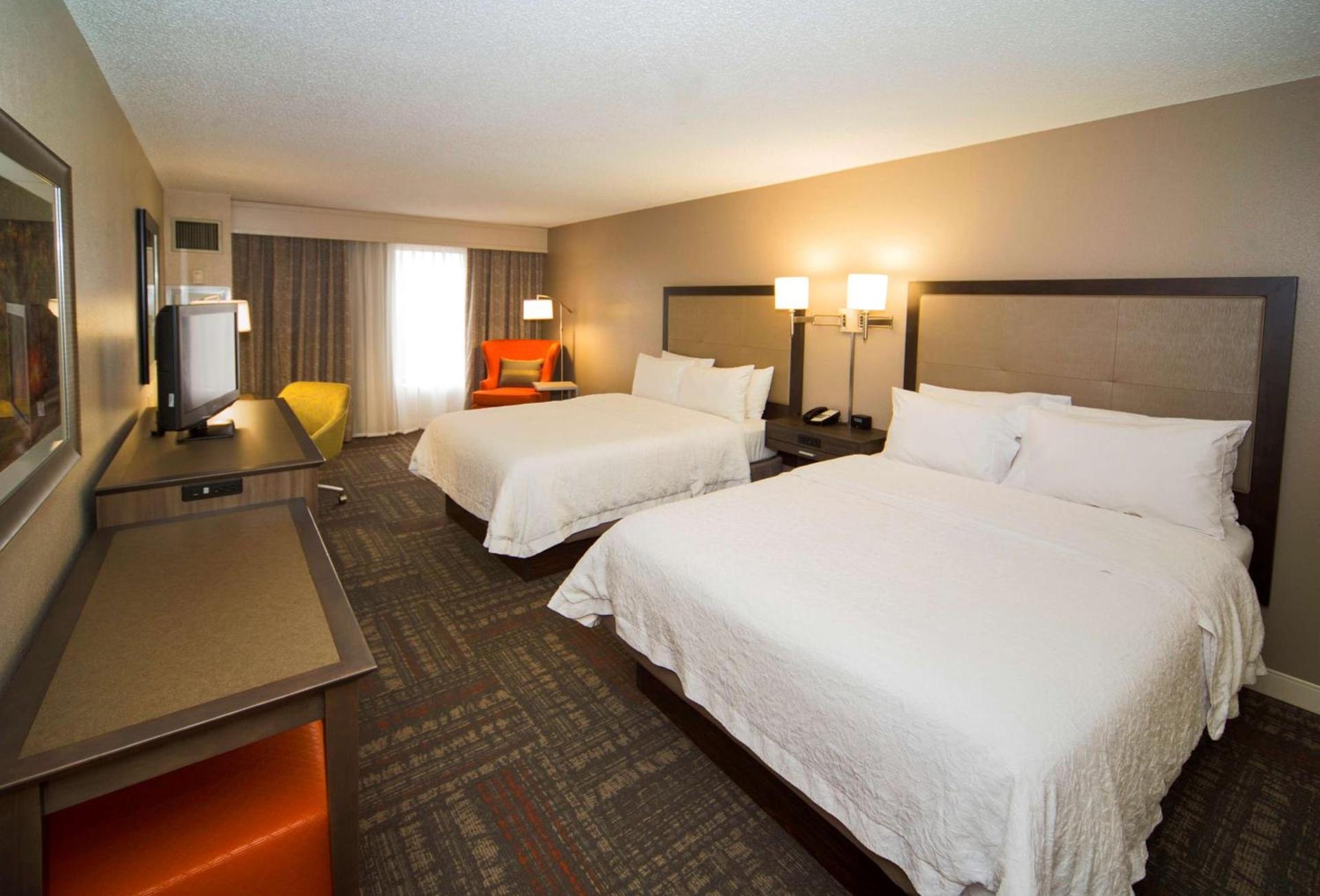 Hampton Inn & Suites Valdosta/Conference Center photo 34