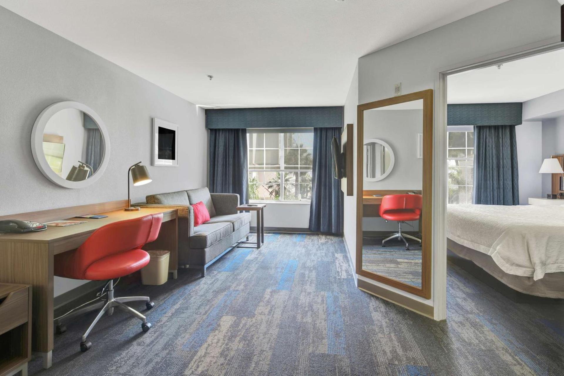 Hampton Inn & Suites Santa Ana/Orange County Airport photo 7