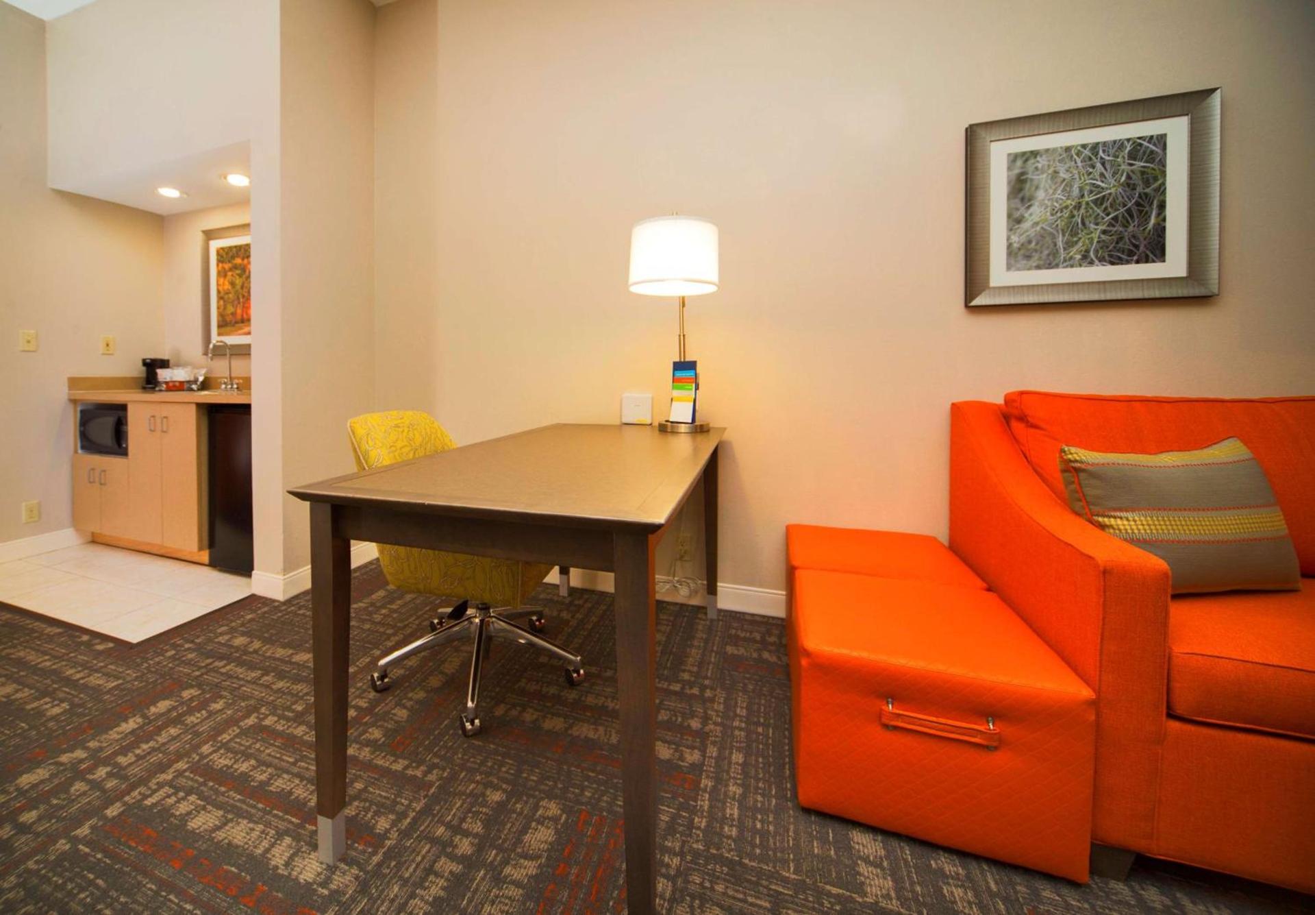 Hampton Inn & Suites Valdosta/Conference Center photo 44
