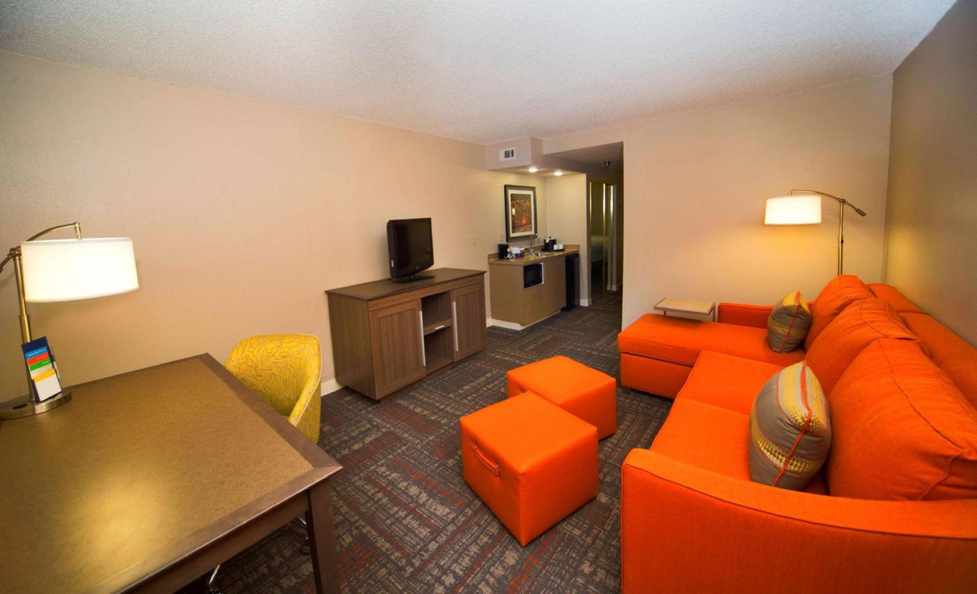 Hampton Inn & Suites Valdosta/Conference Center photo 49