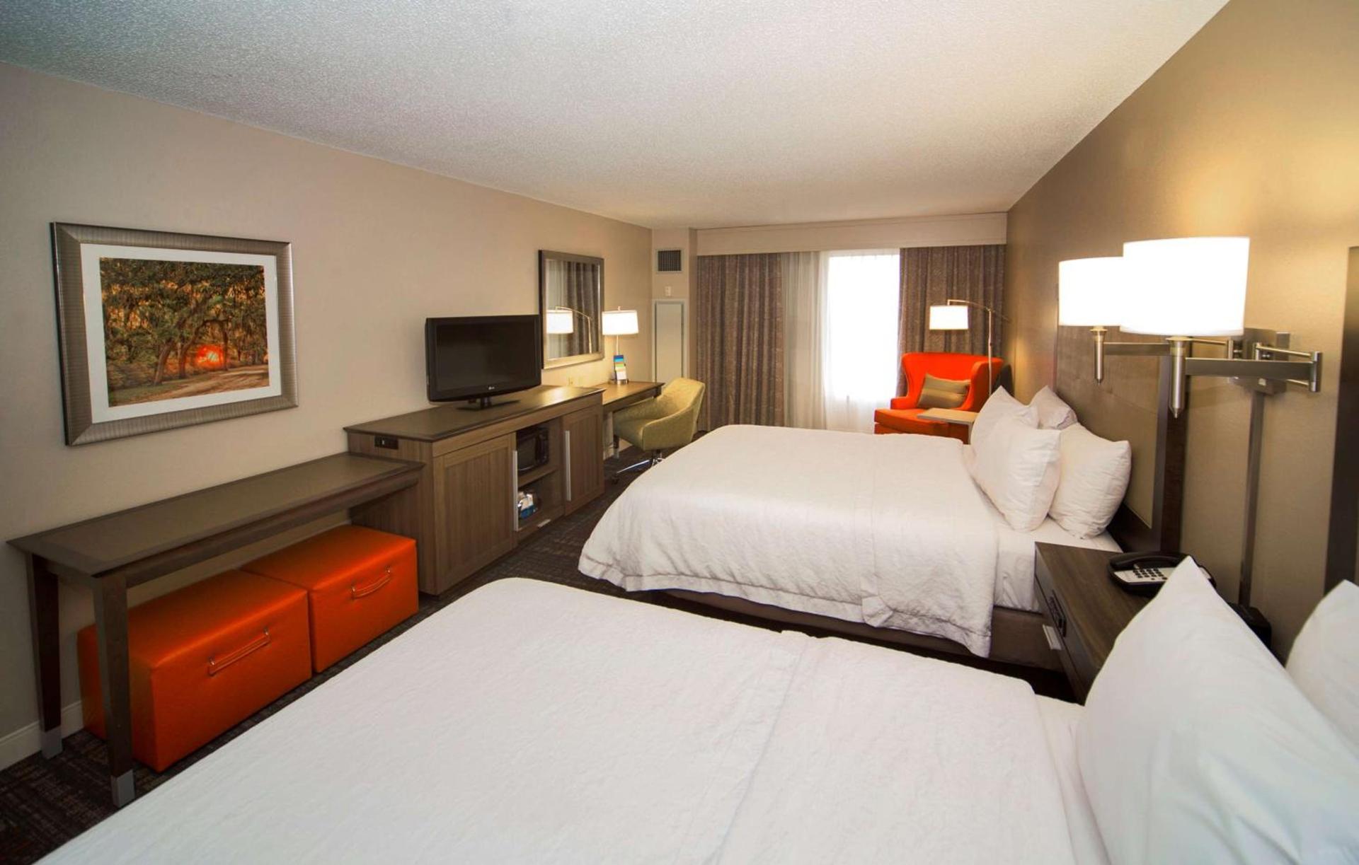 Hampton Inn & Suites Valdosta/Conference Center photo 52