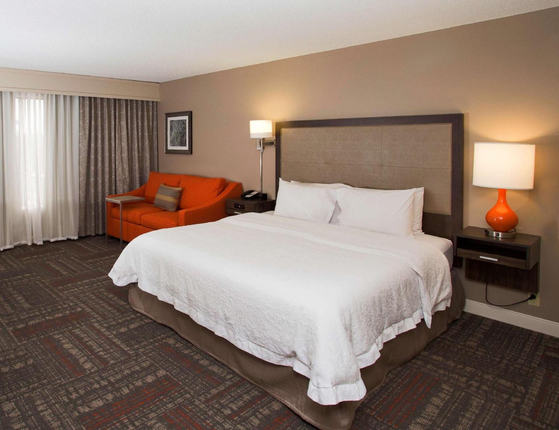 Hampton Inn & Suites Valdosta/Conference Center photo 53