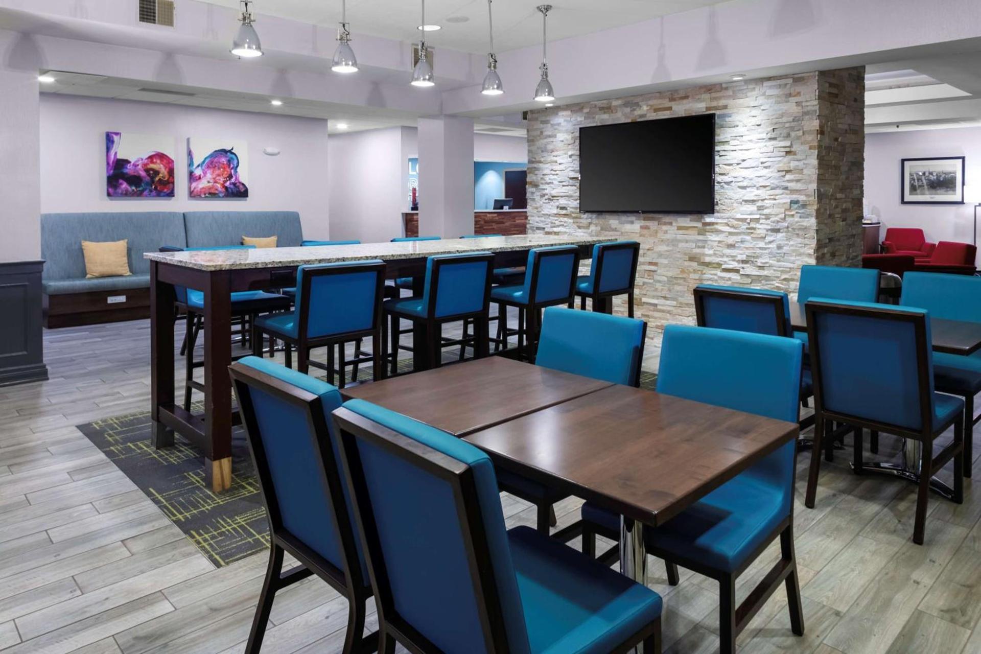 Hampton Inn by Hilton Concord/Bow photo 12