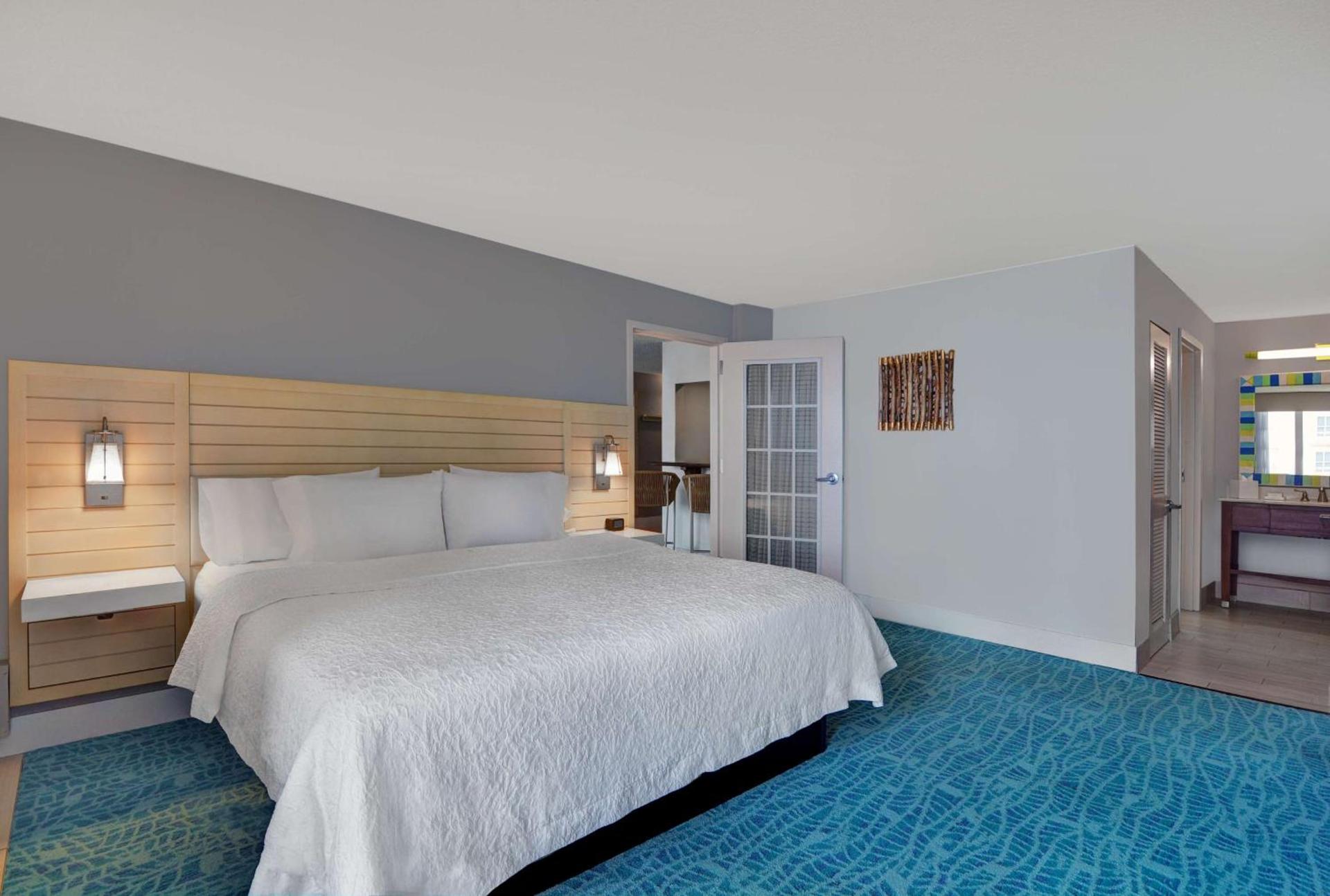 Hampton Inn Oceanfront Jacksonville Beach photo 30