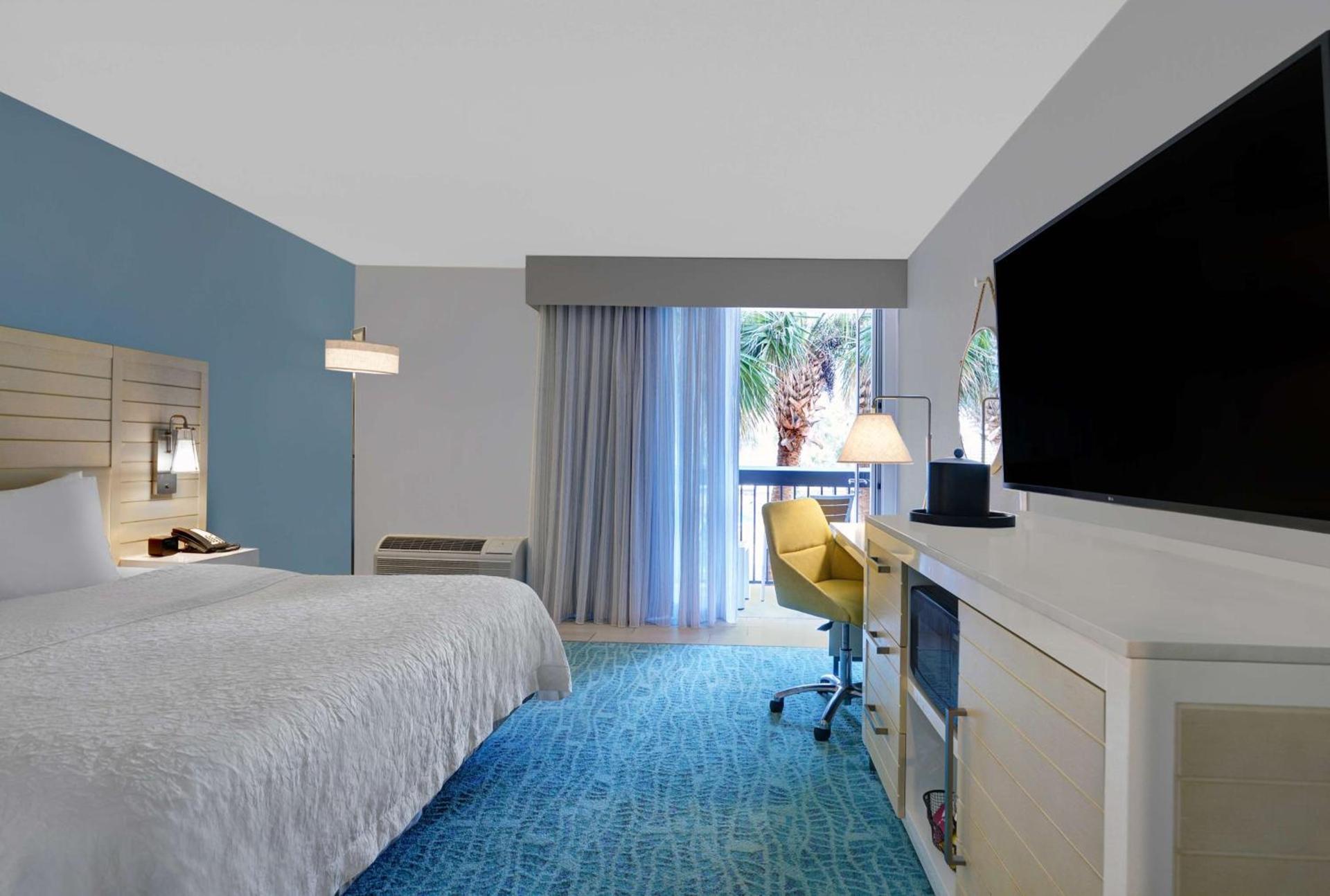 Hampton Inn Oceanfront Jacksonville Beach photo 40