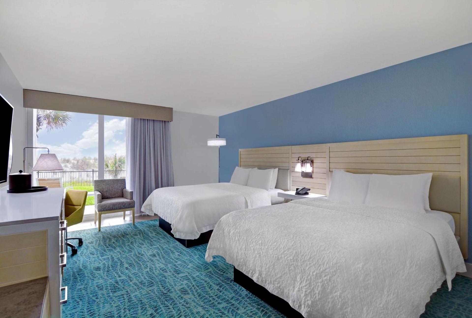 Hampton Inn Oceanfront Jacksonville Beach photo 45