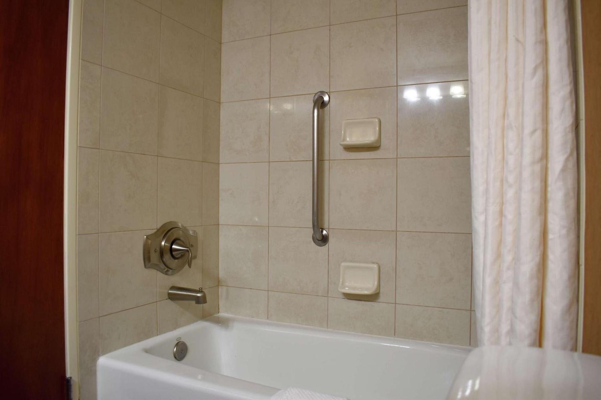 DoubleTree by Hilton Biltmore/Asheville photo 35