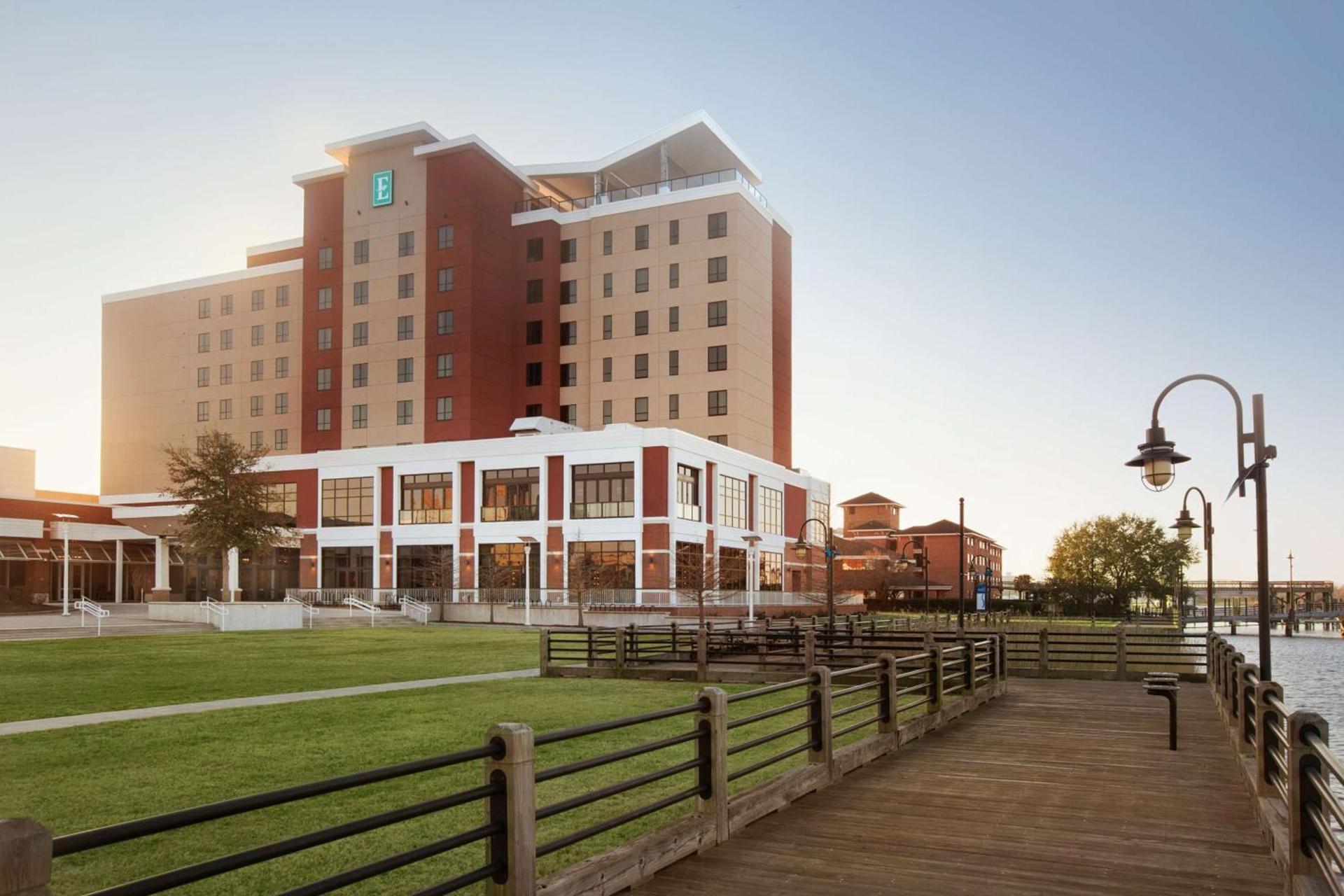 Embassy Suites By Hilton Wilmington Riverfront photo 5