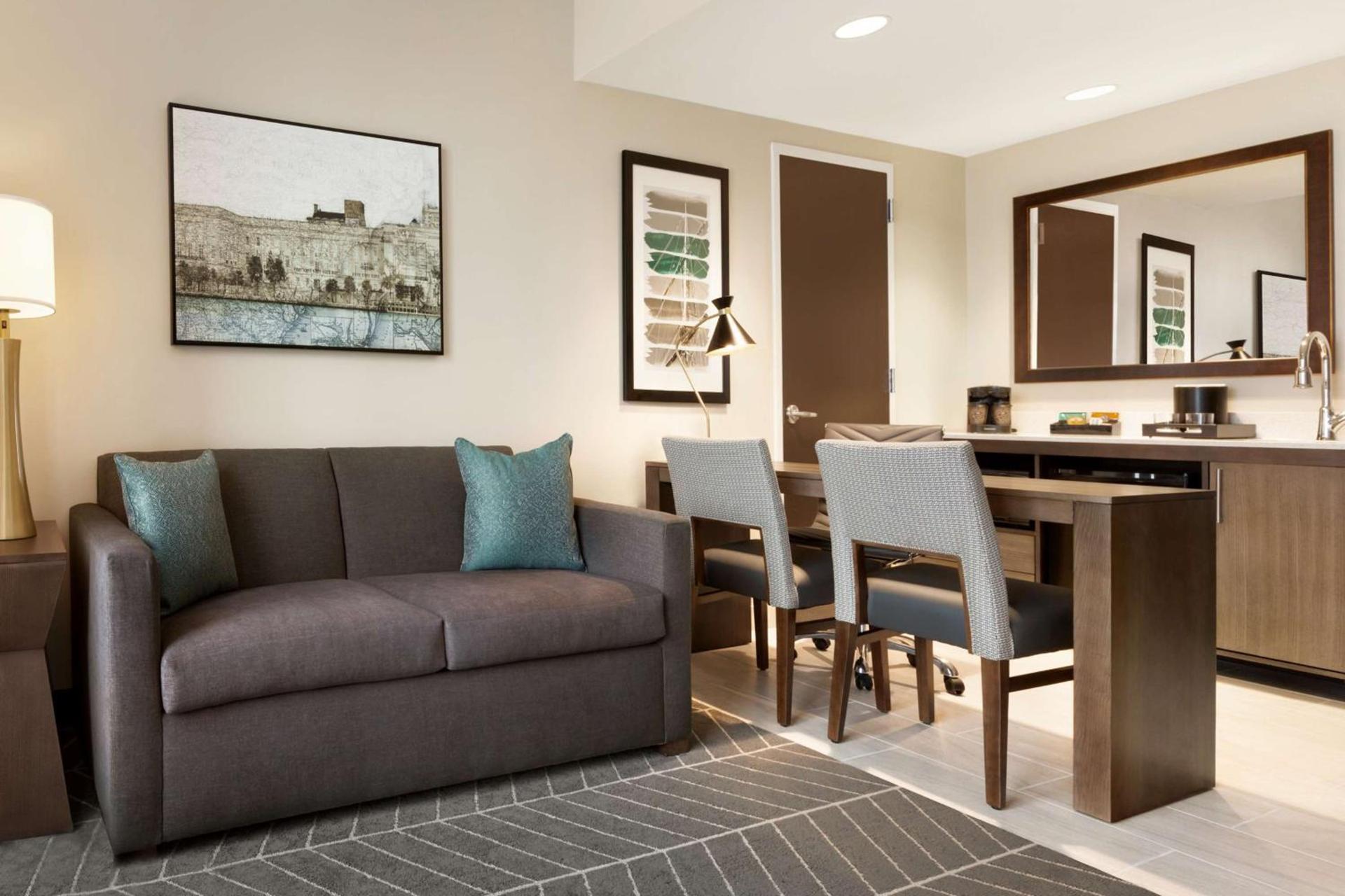 Embassy Suites By Hilton Wilmington Riverfront photo 23