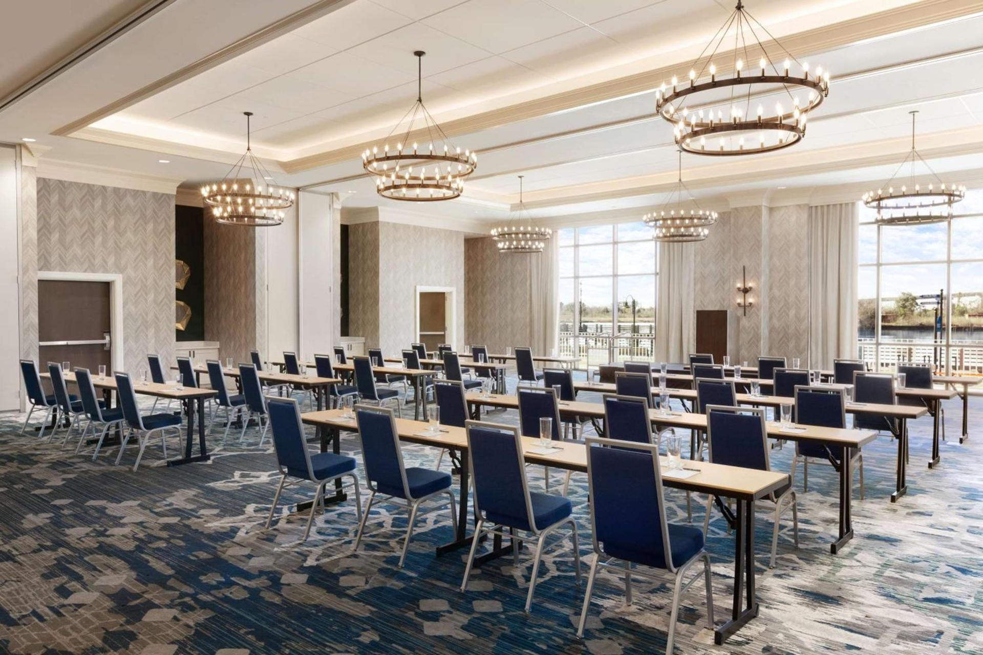 Embassy Suites By Hilton Wilmington Riverfront photo 35