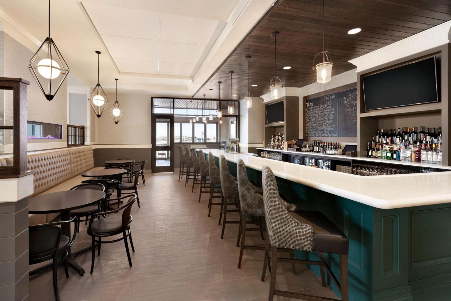 Embassy Suites By Hilton Wilmington Riverfront photo 44