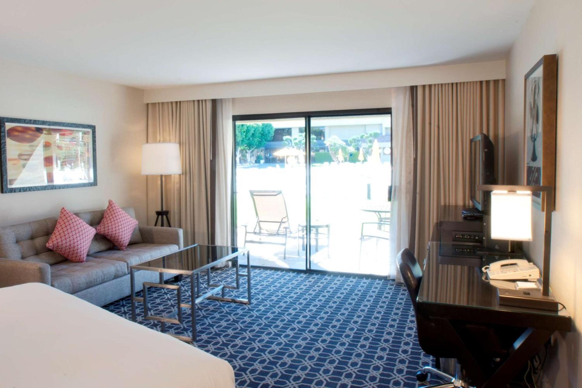 Hilton Palm Springs photo 27