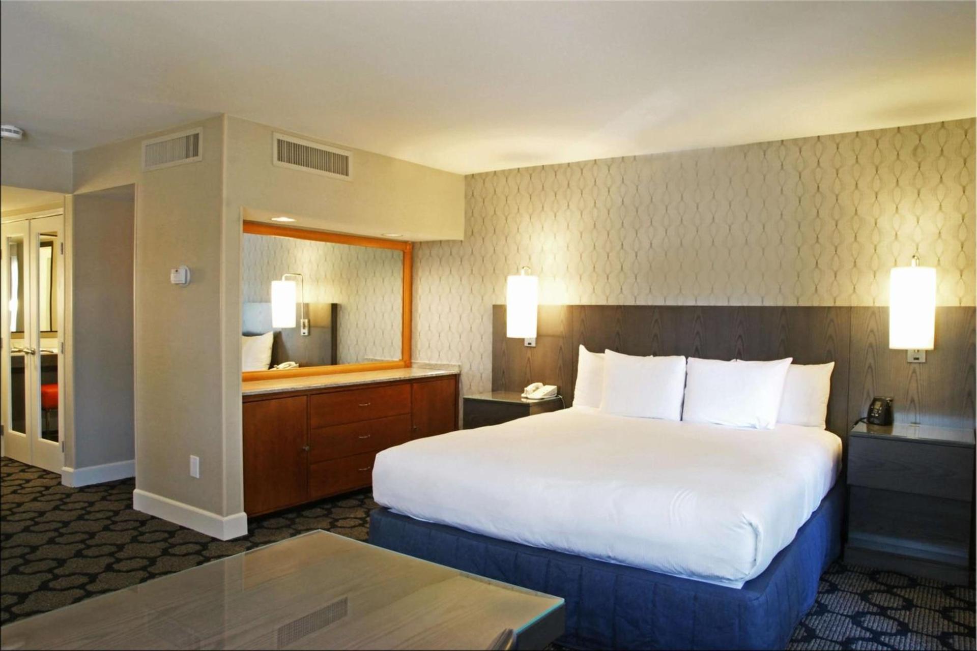 Hilton Palm Springs photo 19