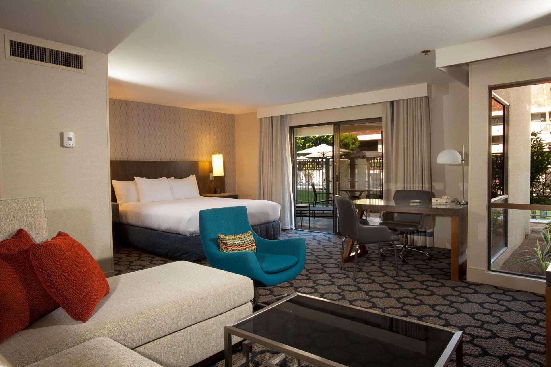 Hilton Palm Springs photo 20