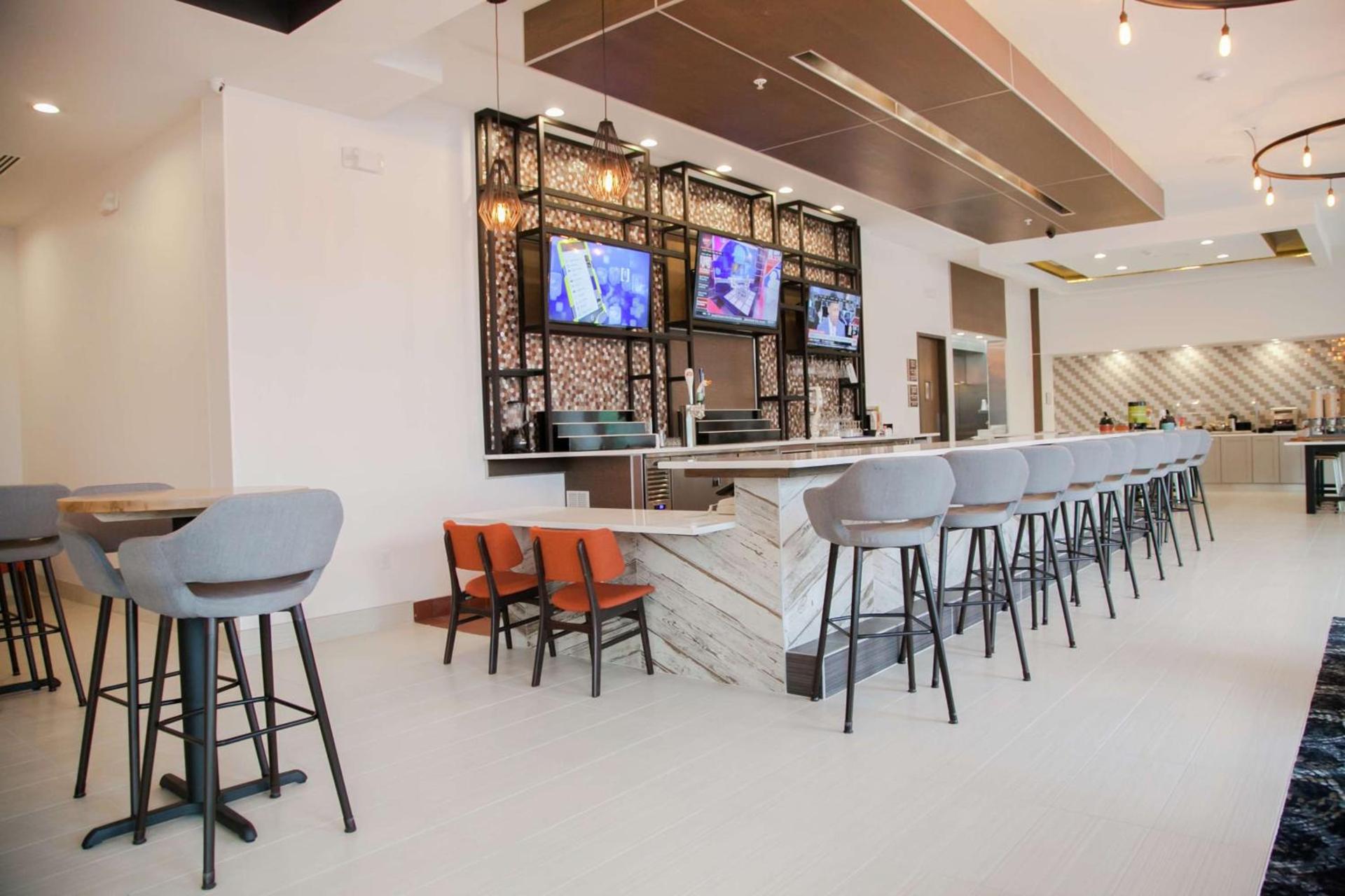 Hilton Garden Inn Tampa Suncoast Parkway photo 2